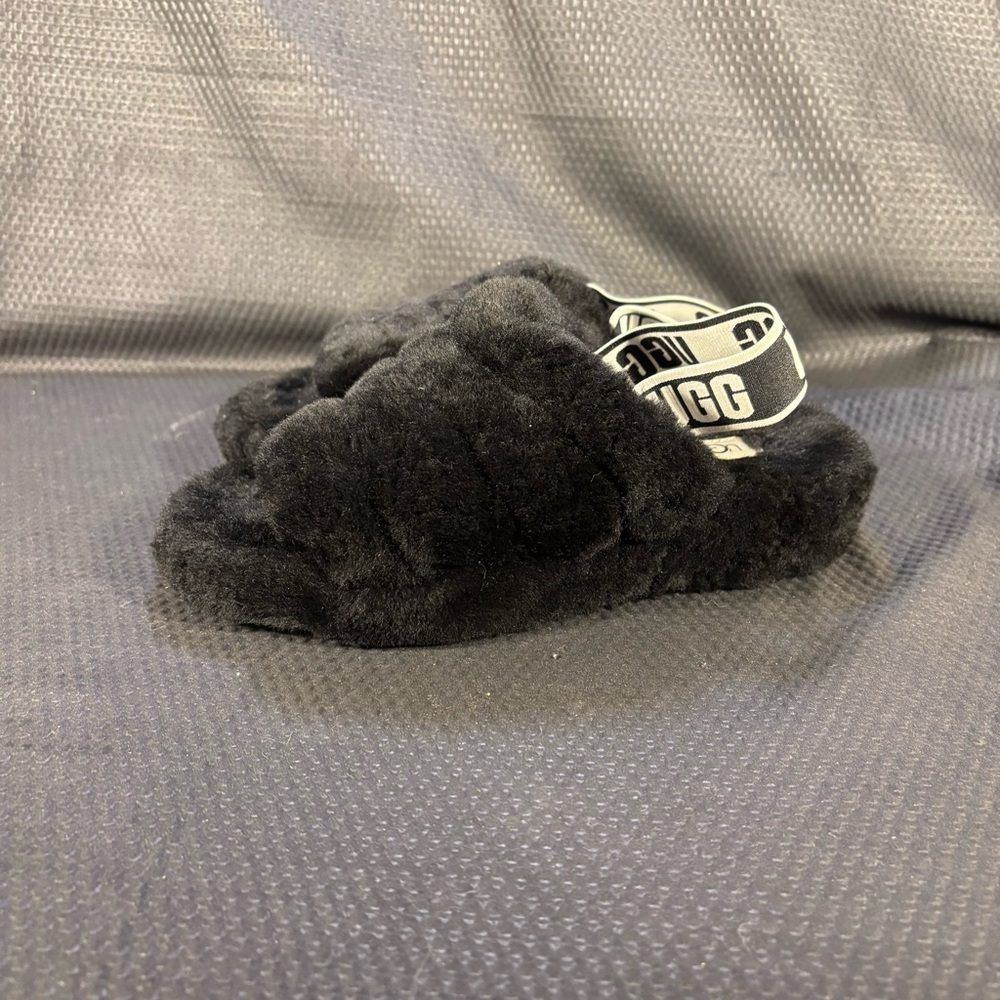 UGG Women's Fluff Yeah Slide